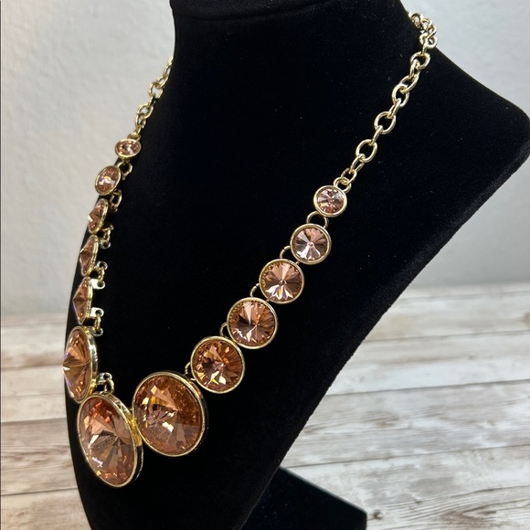 Elegant Gold and Peach Glass Statement Necklace - Picture 4 of 7